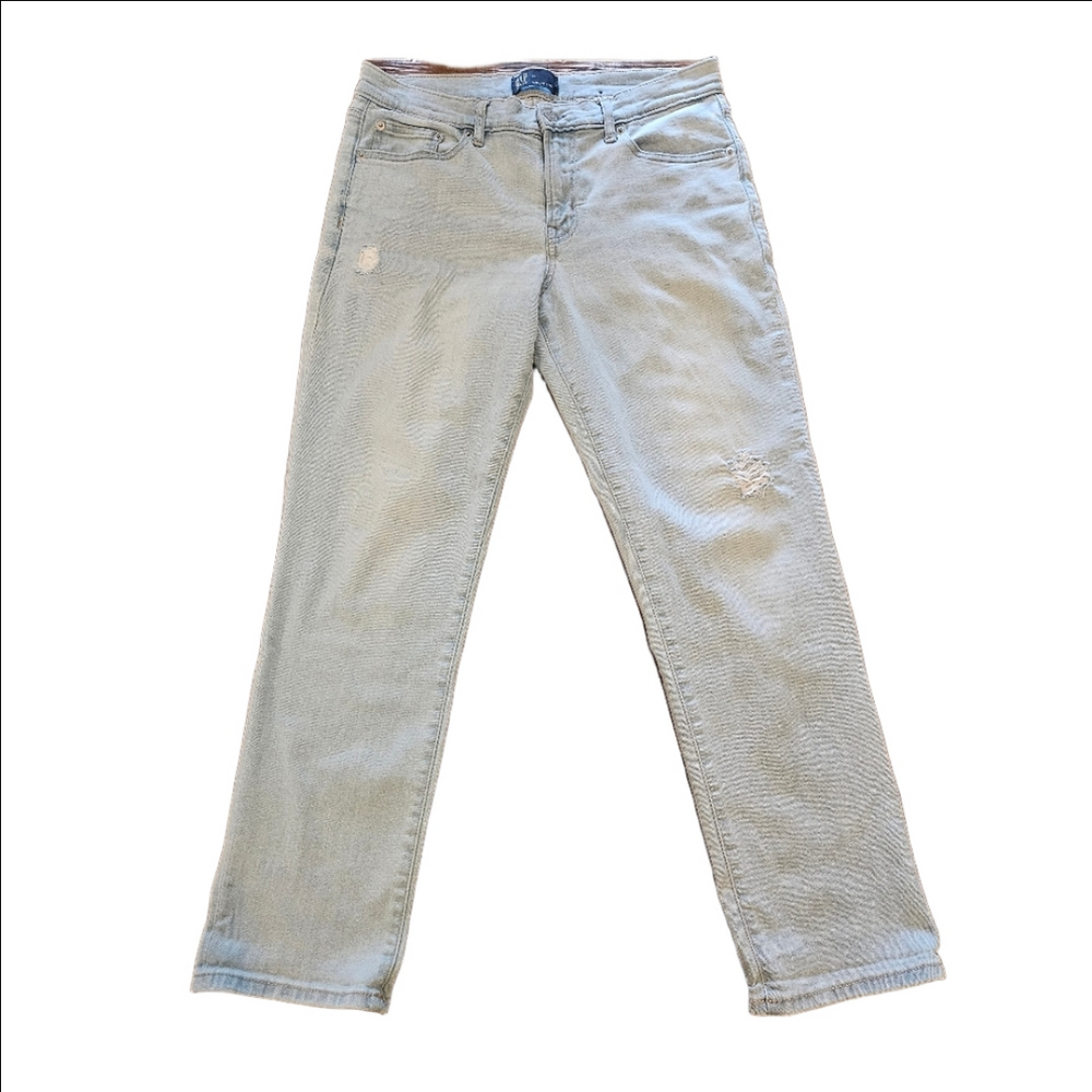 GAP WOMEN'S GIRLFRIEND MID-RISE LIGHT WASH DISTRESSED DENIM JEANS SIZE 29 - Picture 3 of 11